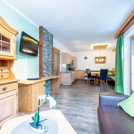 Alpenliving Apartment *